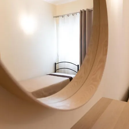 Evdokia's And 아파트 네오스마르마라스