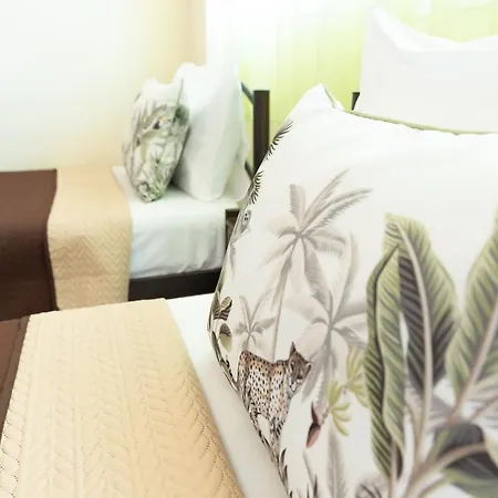 Evdokia's And 아파트 *