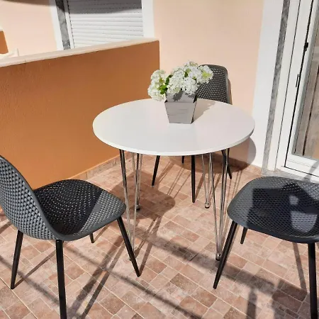 아파트 Evdokia's And 네오스마르마라스