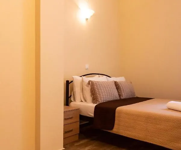 Evdokia's And Appartement Neos Marmaras