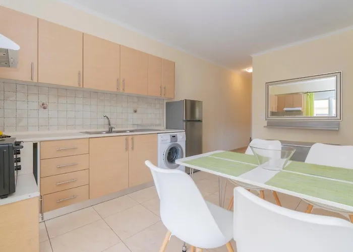 Evdokia's And Appartement Neos Marmaras
